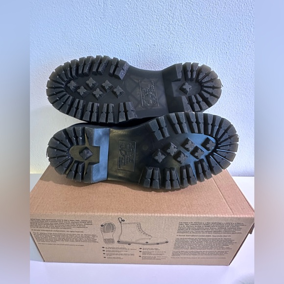 Dr. Martens - 1461 BEX SMOOTH LEATHER OXFORDS (SIZE 7) - Picture 5 of 7